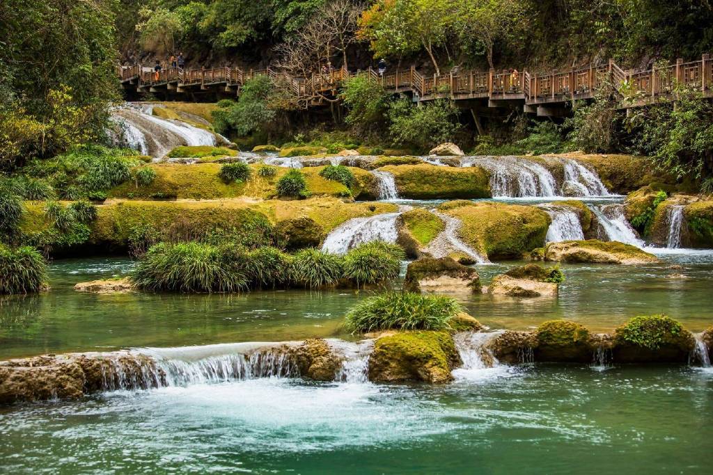 贵州旅游胜地：荔波小七孔