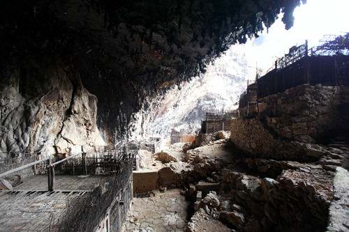 秀丽的峰岩洞，纯朴的民风